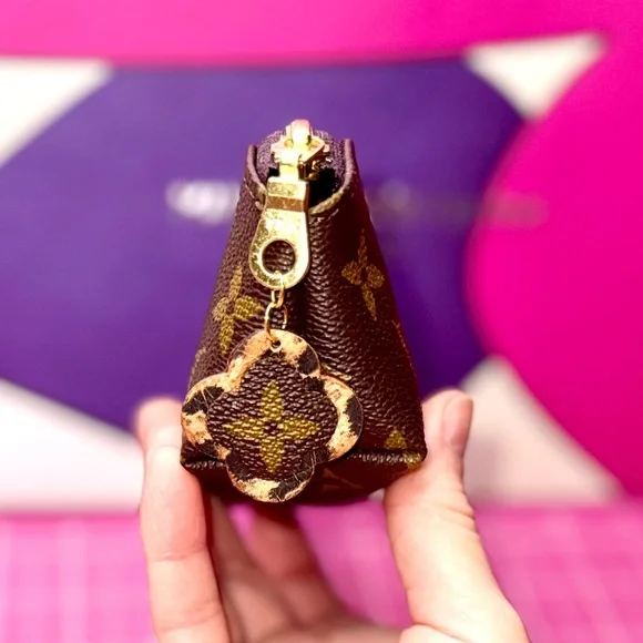 💖 LV Custom made Monogram Cosmetic Case utility pouch - Picture 4 of 13